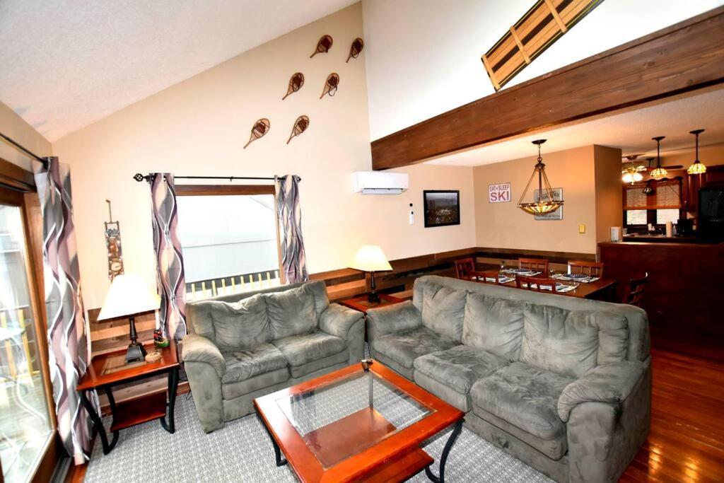 3-Bedroom Vacation Home Steps To Camelback Ski Area Ski-In Ski-Out Crescent Lake Екстериор снимка